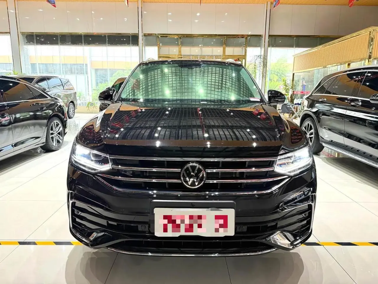 Volkswagen 2024 Tiguan L R-Line 2.0TSI 330TSI Two‑wheel‑drive R‑Line Dragon Glory Edition Automatic 2