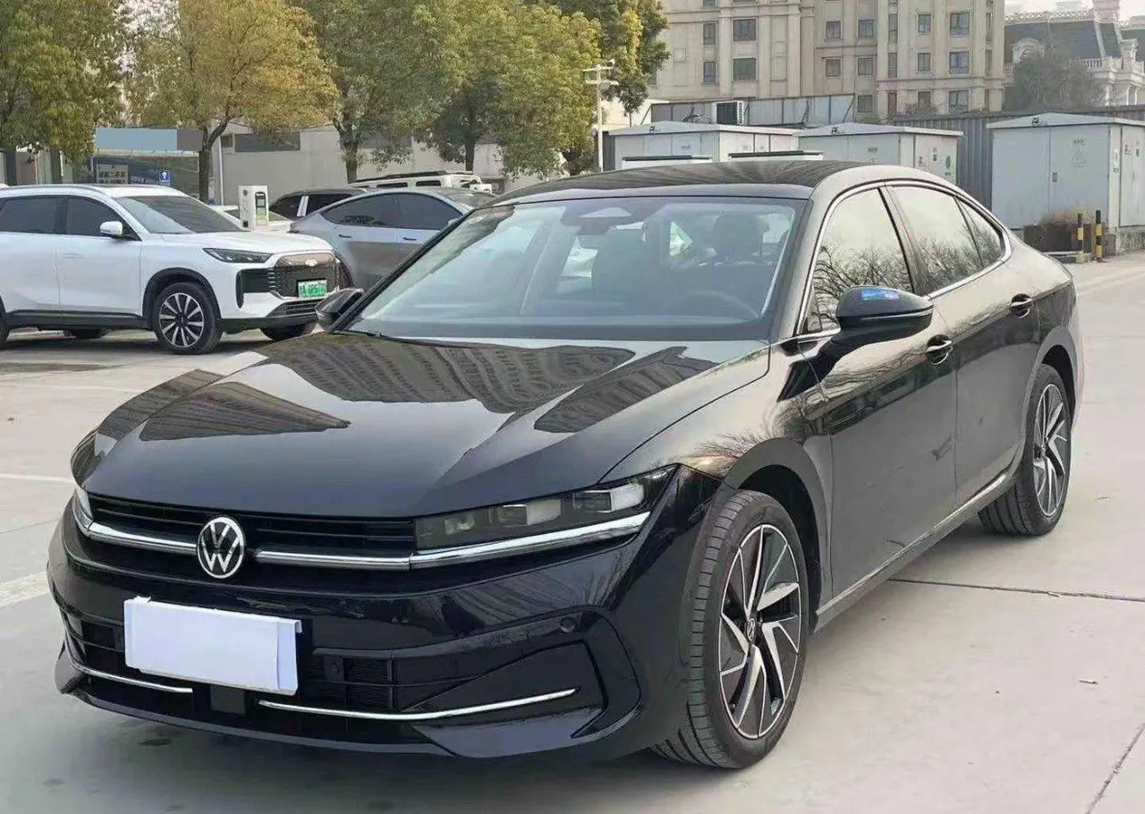 Volkswagen 2024 Magotan 2.0TSI 380TSI Premium Edition Da Mai Bag Automatic Gear - View 1