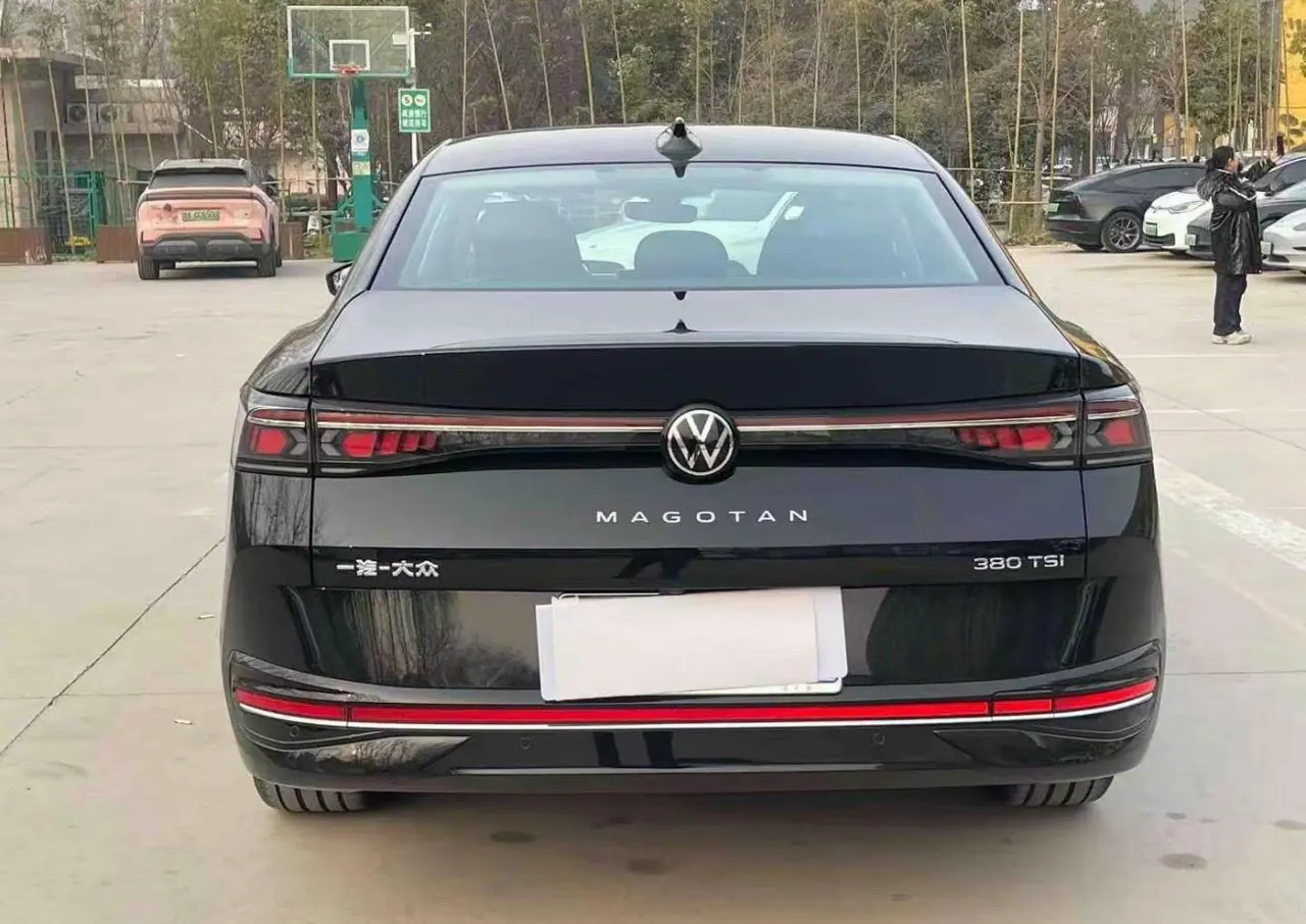 Volkswagen 2024 Magotan 2.0TSI 380TSI Premium Edition Da Mai Bag Automatic Gear 2