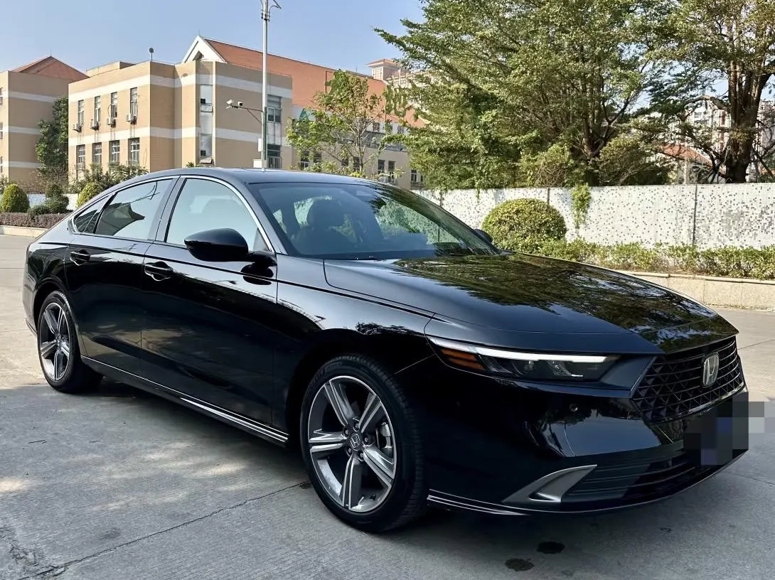 Honda 2023 11th Generation Accord 1.5T Stepless 260TURBO Excellent Automatic Gear 2