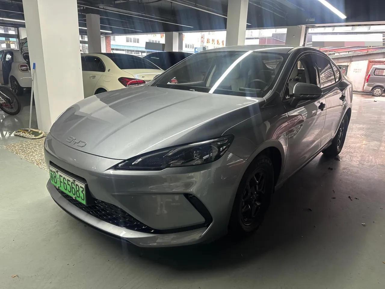 BYD 2025 seals 05 DM-i 1.5 stepless smart driving version 55KM luxury automatic gear - View 1