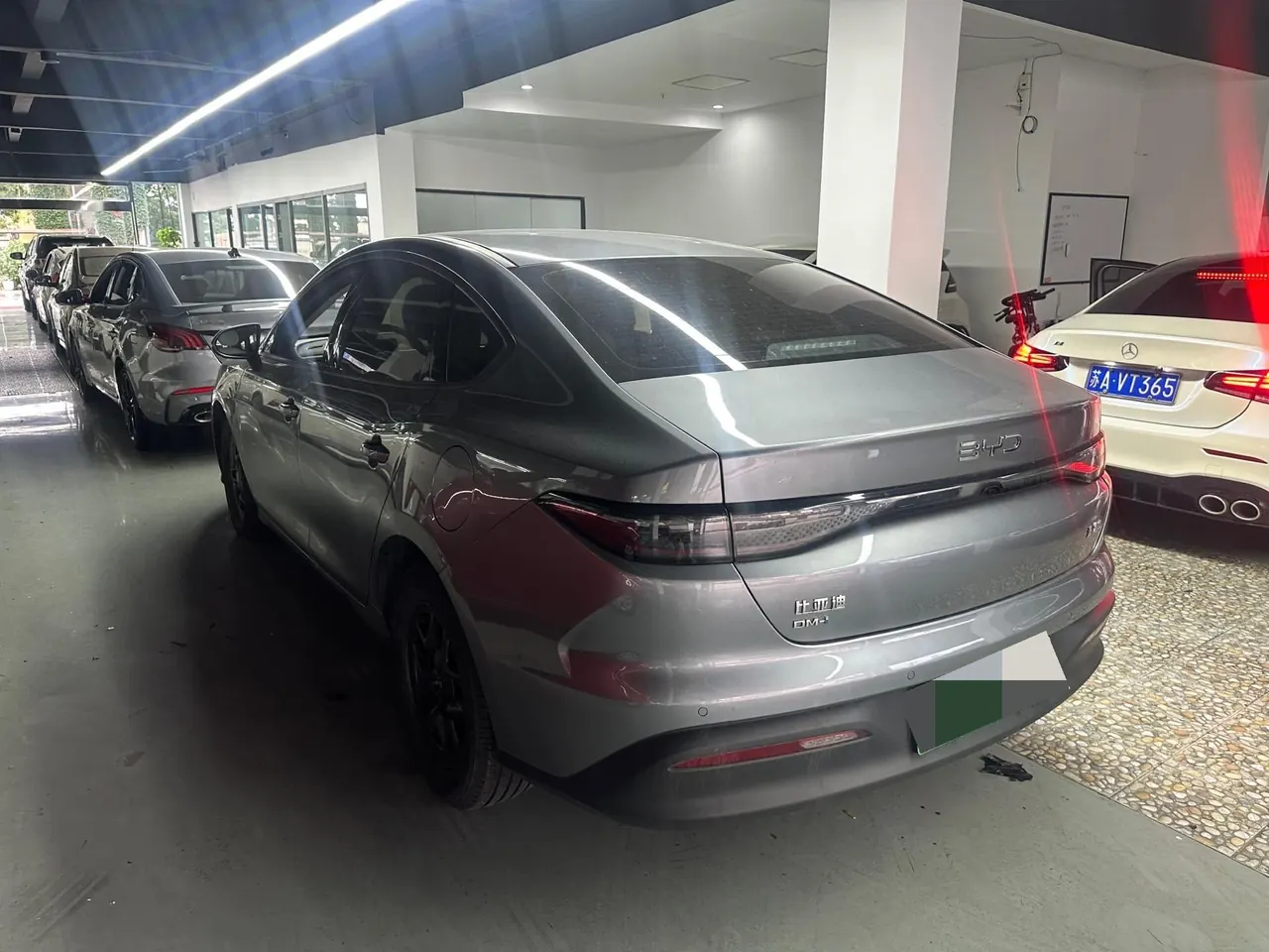 BYD 2025 seals 05 DM-i 1.5 stepless smart driving version 55KM luxury automatic gear 2