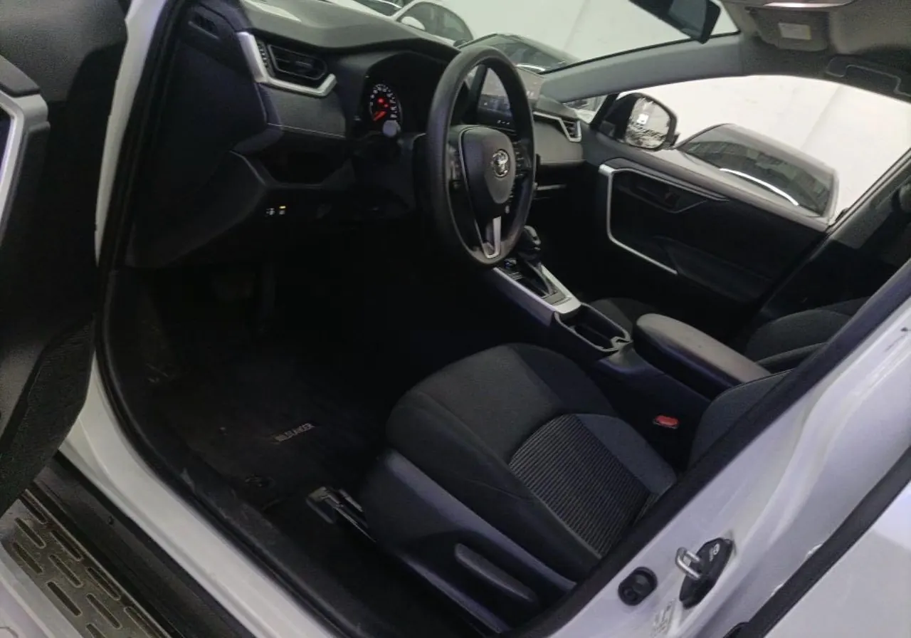 Toyota 2024 Wilanda 2.0 Stepless Two-Drive City Edition Automatic Gear 6