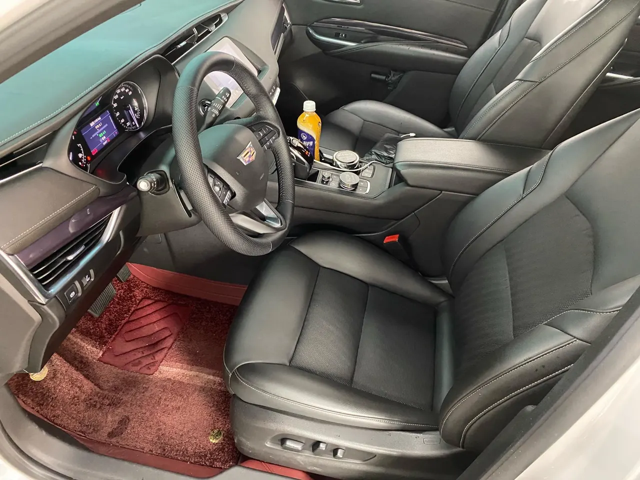 Cadillac 2021 XT4 2.0T 28T Two-Drive Technical Automatic Gear 2