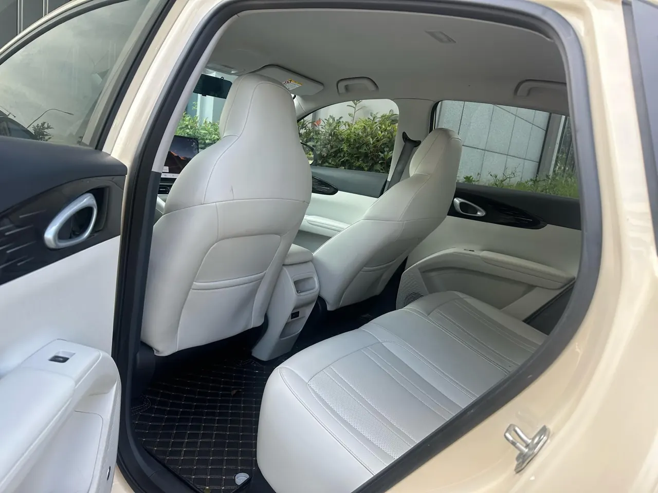 Geely 2025 Star Wish UP 410km Discovery Edition Automatic Gear 3