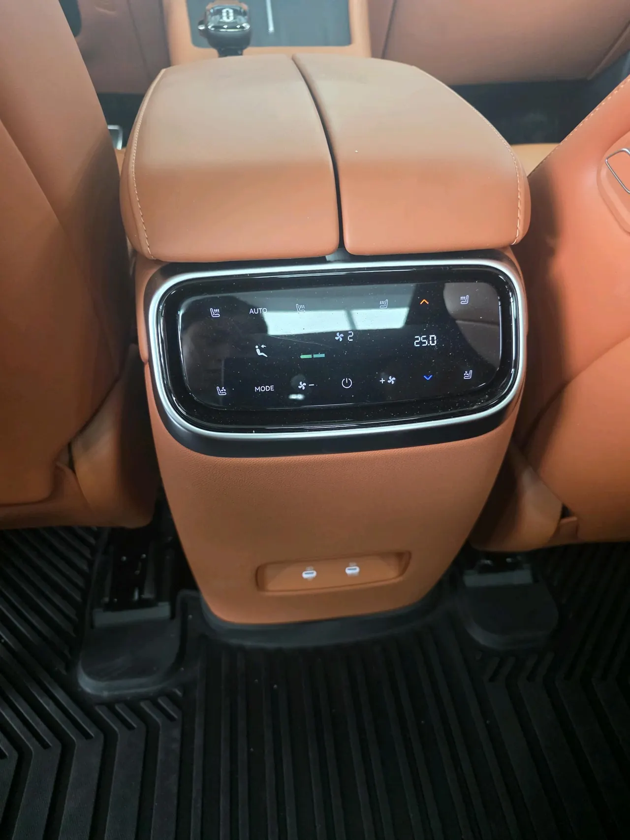 AITO 2024 AITO M7 Smart Drive Rear Drive Ultra Edition 6-seat Automatic Gear 9