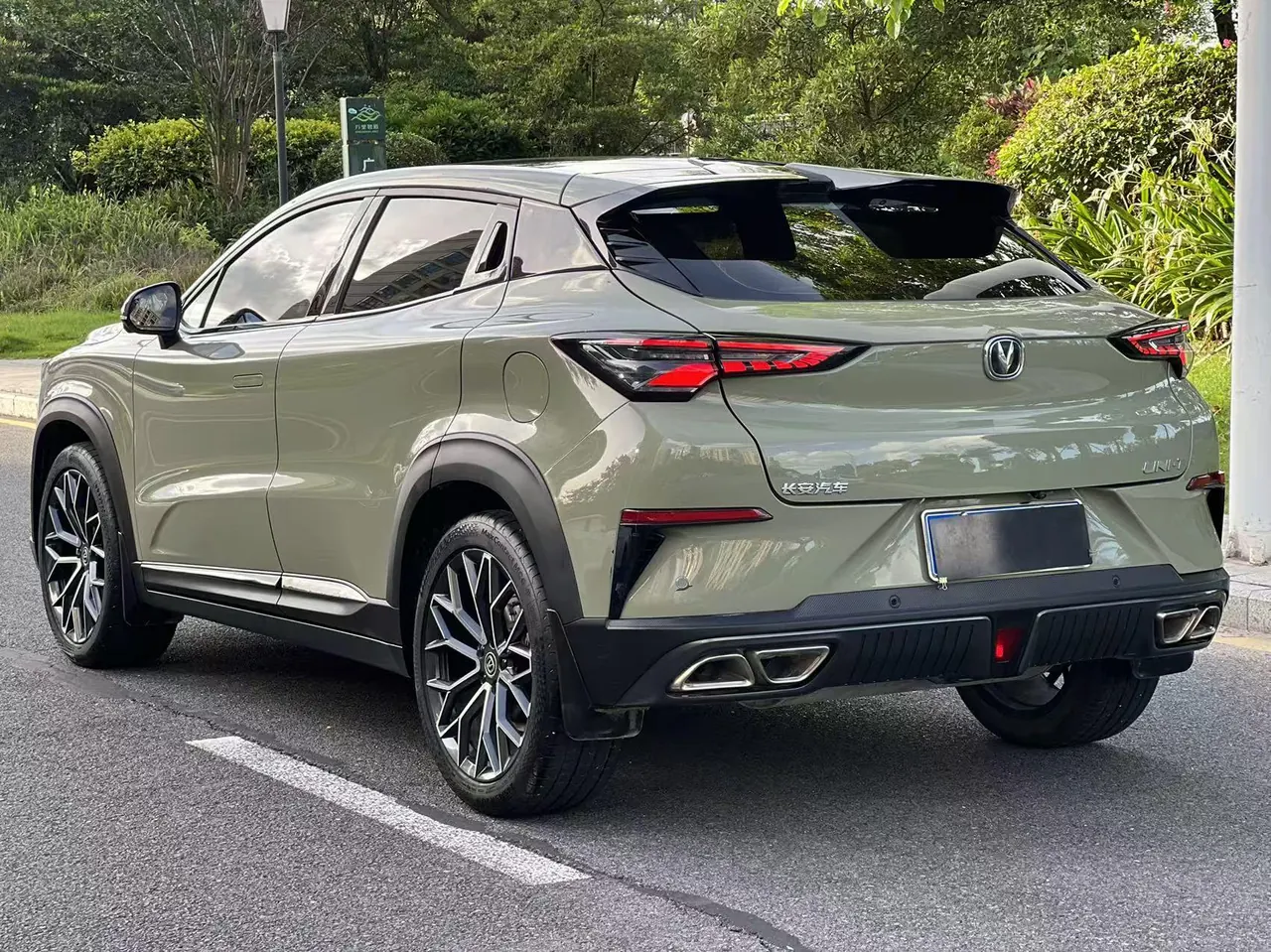 ChangAn 2022 UNI-T 1.5T honorable automatic gear 8