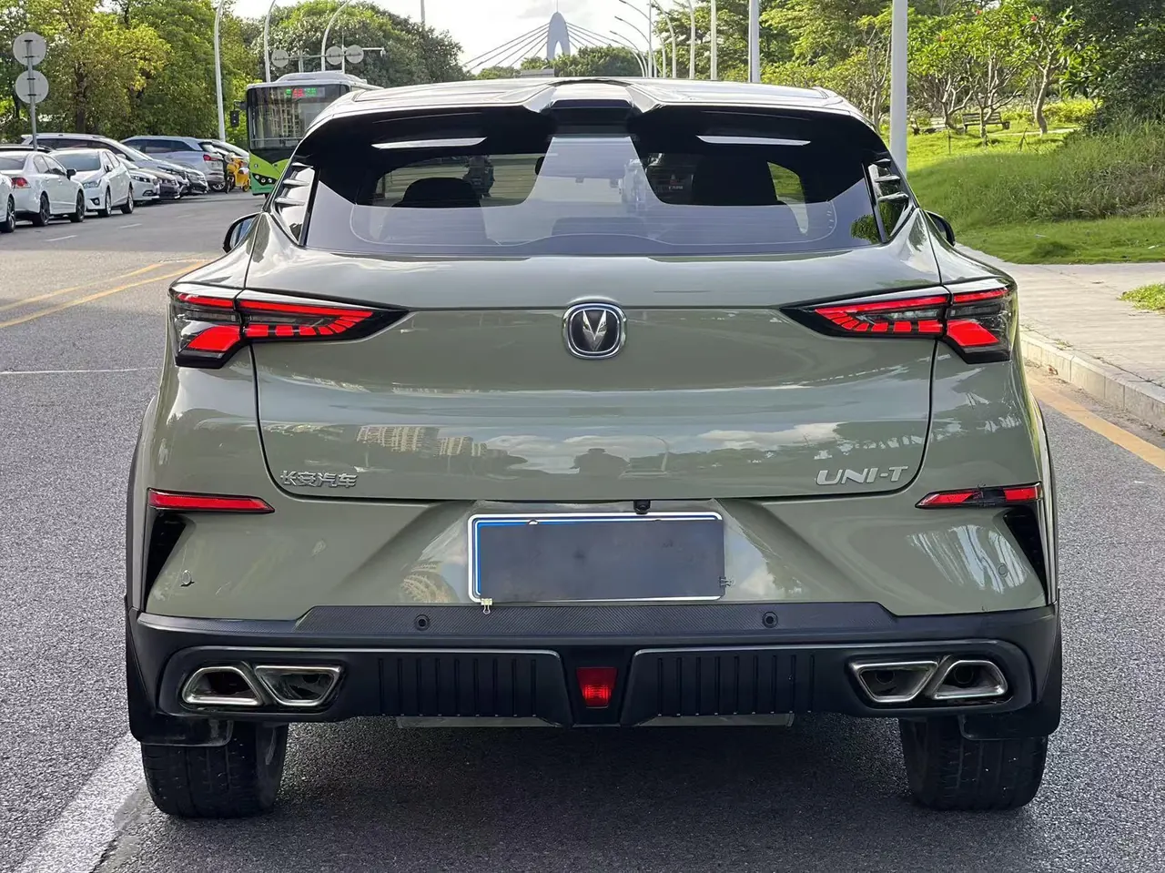 ChangAn 2022 UNI-T 1.5T honorable automatic gear 9