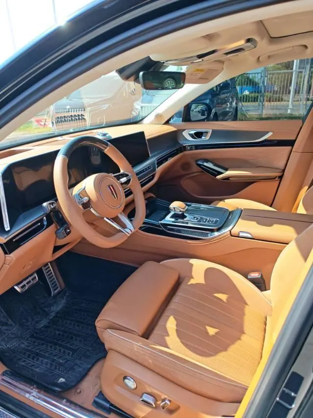 Open image lightbox: HongQi 2025 H9 48V 2.0T Two-Drive Flag Free Private Fashion Edition 5 (Changed) Automatic Gear