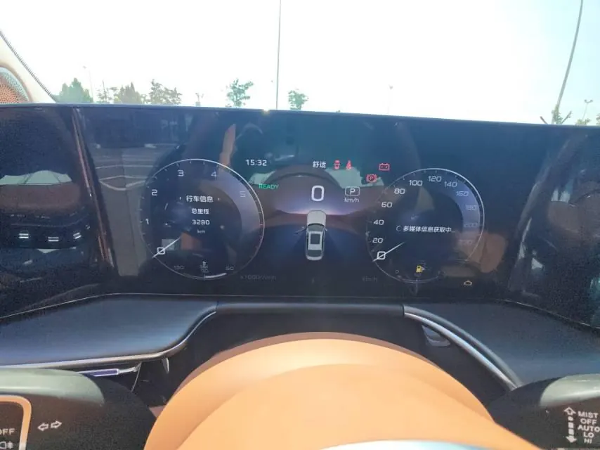 HongQi 2025 H9 48V 2.0T Two-Drive Flag Free Private Fashion Edition 5 (Changed) Automatic Gear 6