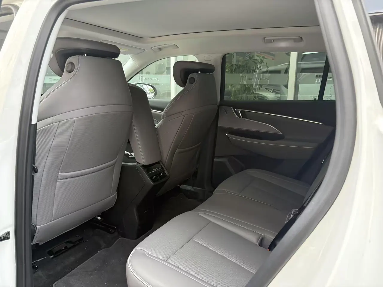 Buick 2025 E 5 620KM Premium Edition Automatic Gear 2