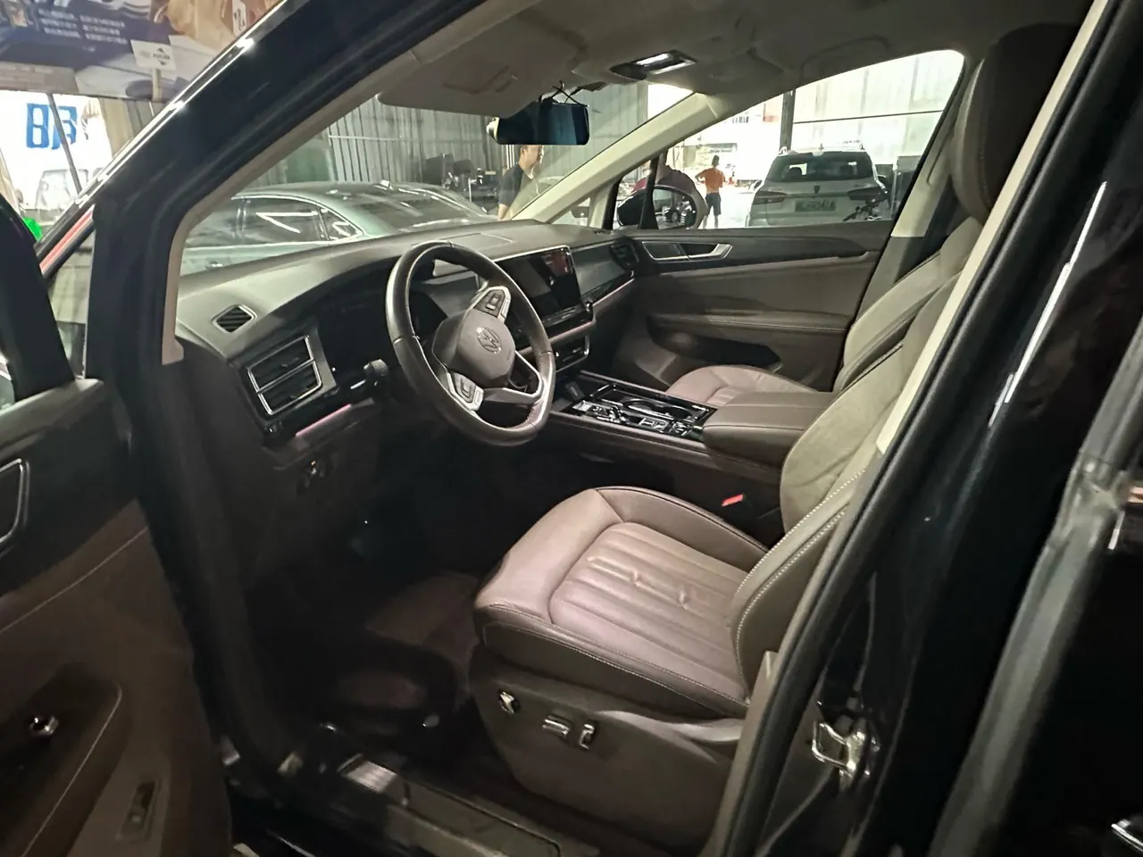 Volkswagen 2022 models of Wei ran (Viloran) 2.0TSI 330TSI business edition automatic gear 5