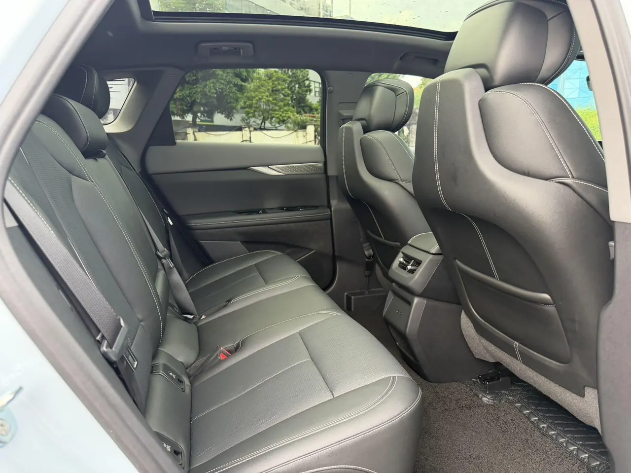 Cadillac 2024 IQ (Ao Ge) 4-wheel Drive Long Endurance Edition Automatic Gear 4