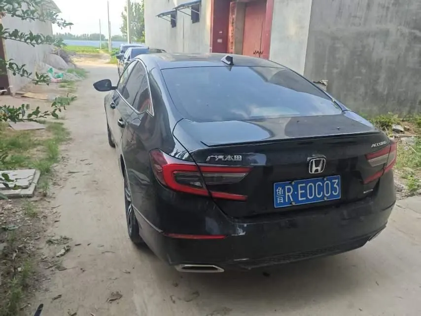 Honda 2022 10th Generation Accord 1.5T Stepless 260TURBO Magic Night Premium Edition Automatic Gear 7