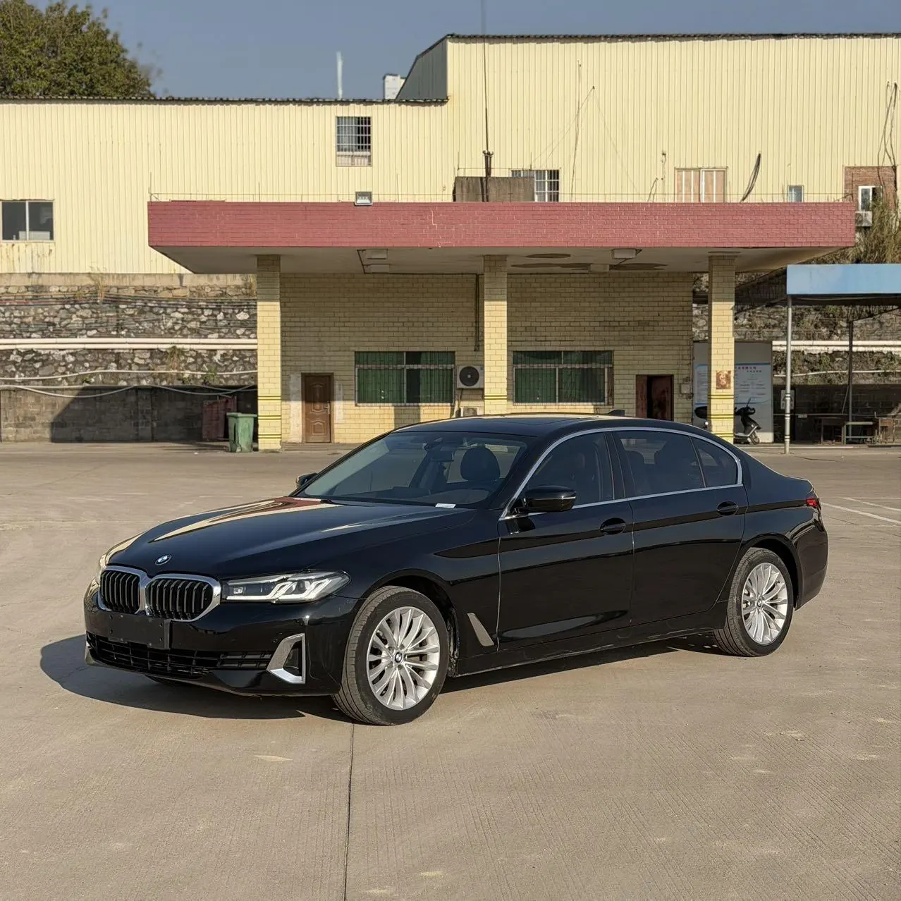 BMW 5 Series 2021 525Li 2.0T Luxury Suit Automatic Gear - View 1