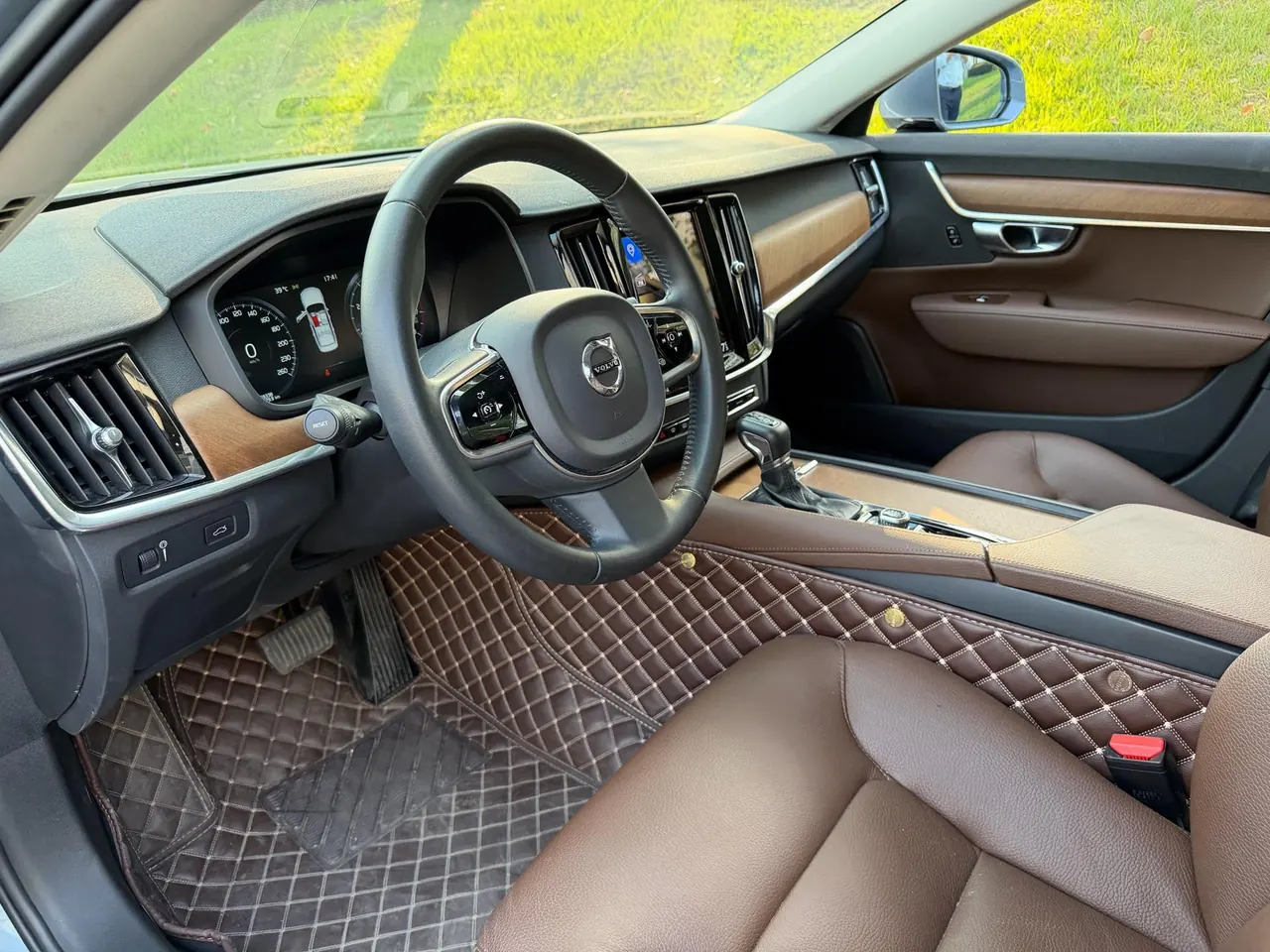 Volvo 2020 S90 2.0T T5 Zhiyi Deluxe Edition Automatic Gear 2
