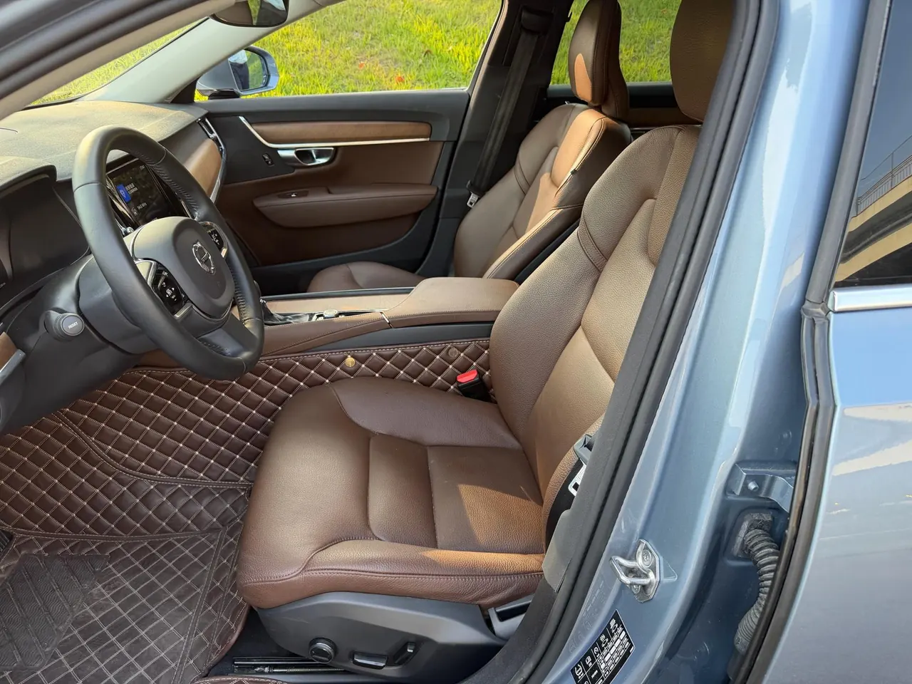 Volvo 2020 S90 2.0T T5 Zhiyi Deluxe Edition Automatic Gear 3