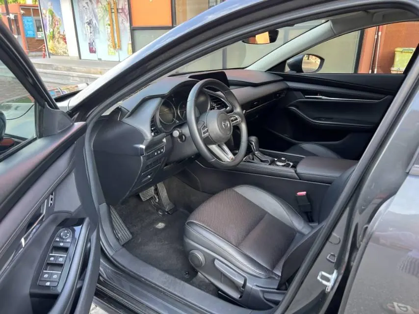 Mazda 3 Oncorsela 2020 Mazda 3 Oncorsela-sedan 2.0 elegant automatic gear 3
