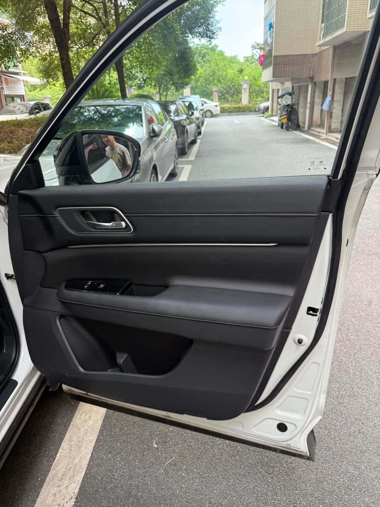 Nissan 2024 Tanlu 2.0T 380VC-TURBO Two-Drive Zhishang Edition 7-seat Automatic Gear 3