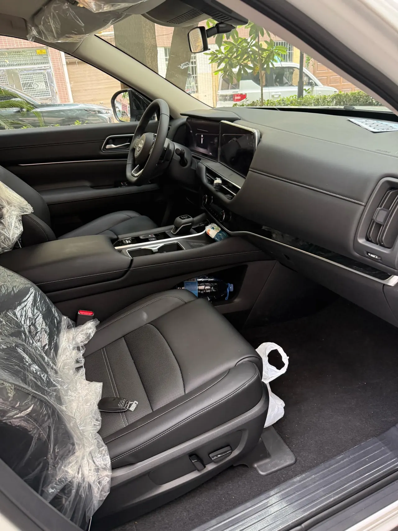 Nissan 2024 Tanlu 2.0T 380VC-TURBO Two-Drive Zhishang Edition 7-seat Automatic Gear 4