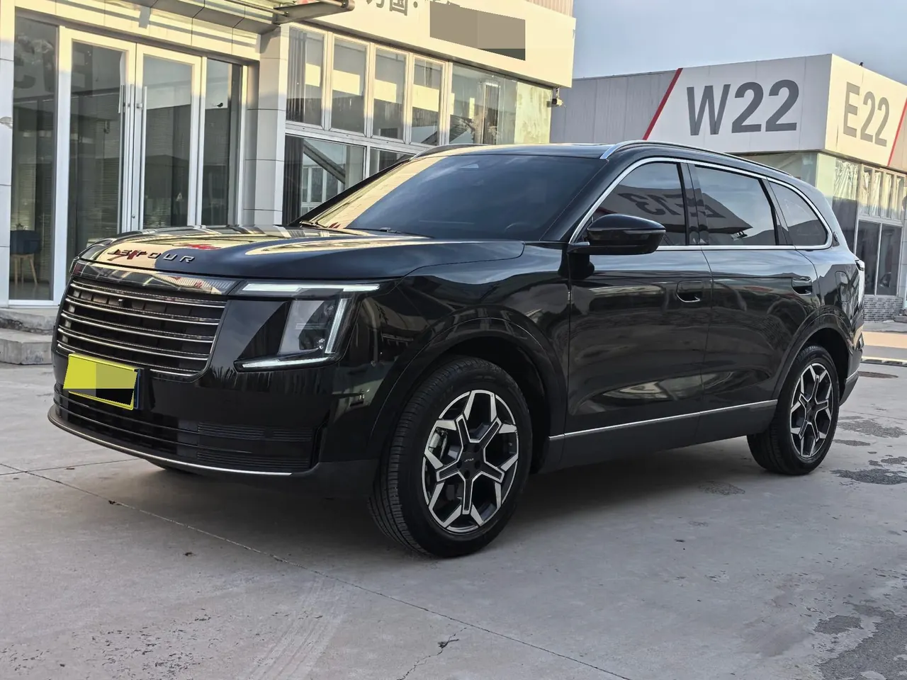 Jetour 2025 X70L 1.5TD Comfortable 7-seat Automatic - View 1