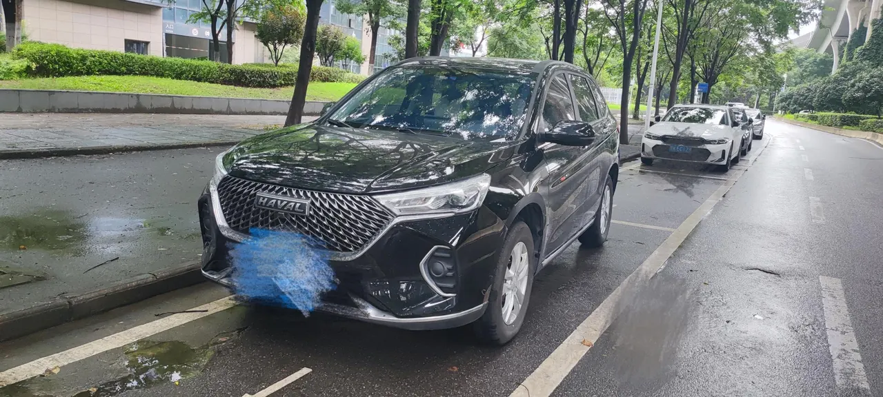 Open image lightbox: Haval 2021 M6 PLUS 1.5T Elite Smart Joint Automatic Gear