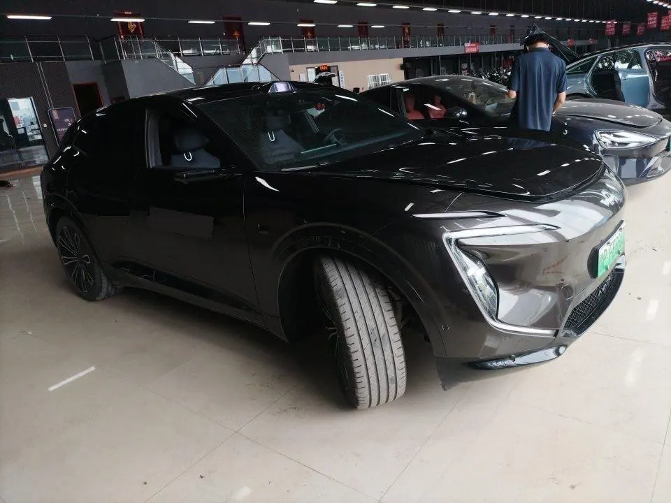 打开图片灯箱:Avatr 2024 Avatr 07 Ultra extended range version four-wheel drive automatic gear