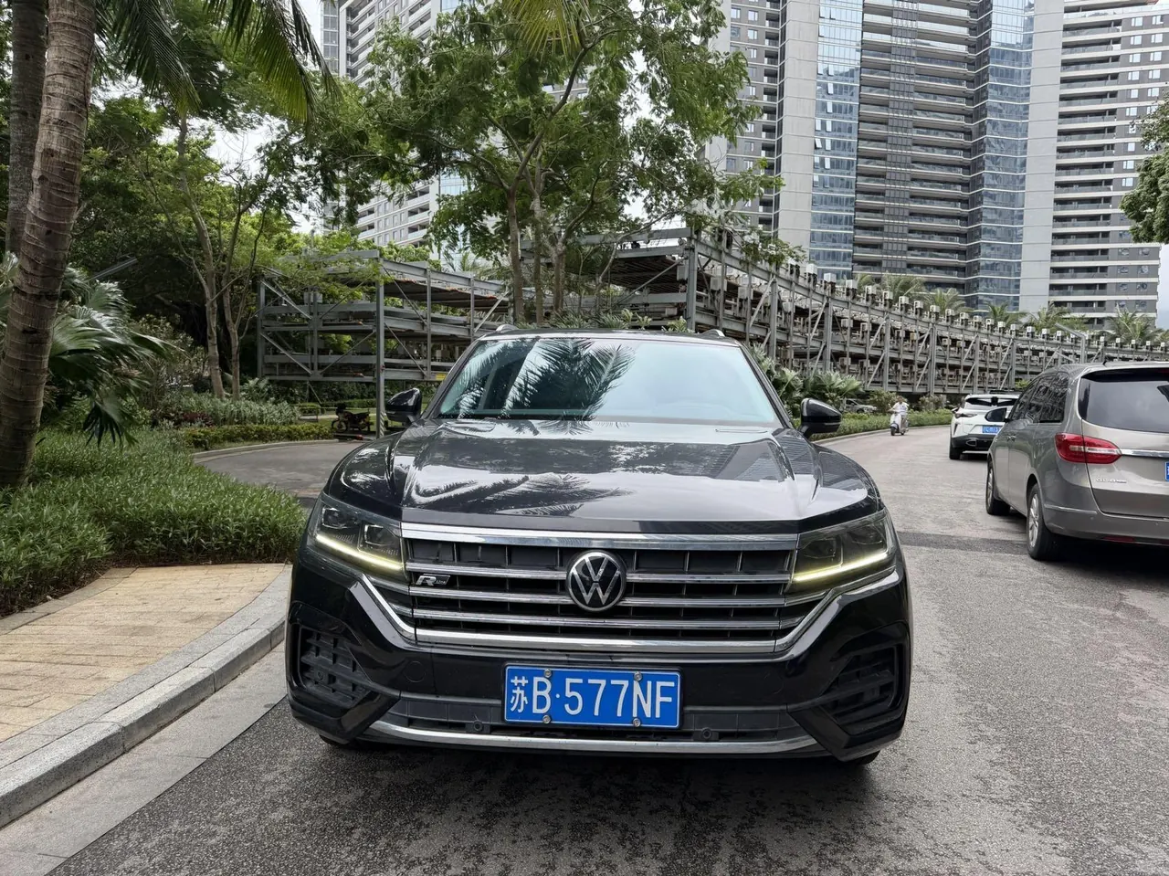 Volkswagen Touareg (Imported) 2021 Touareg 2.0TSI Pilot Special Edition Automatic Gear 2
