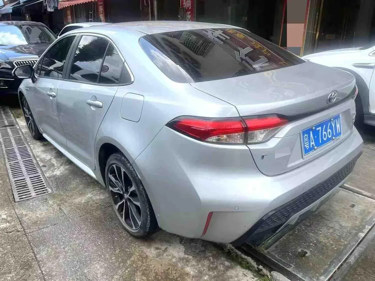 Toyota 2021 Lei Ling Shuangqing 1.8H Stepless Leading Edition Automatic Gear 6