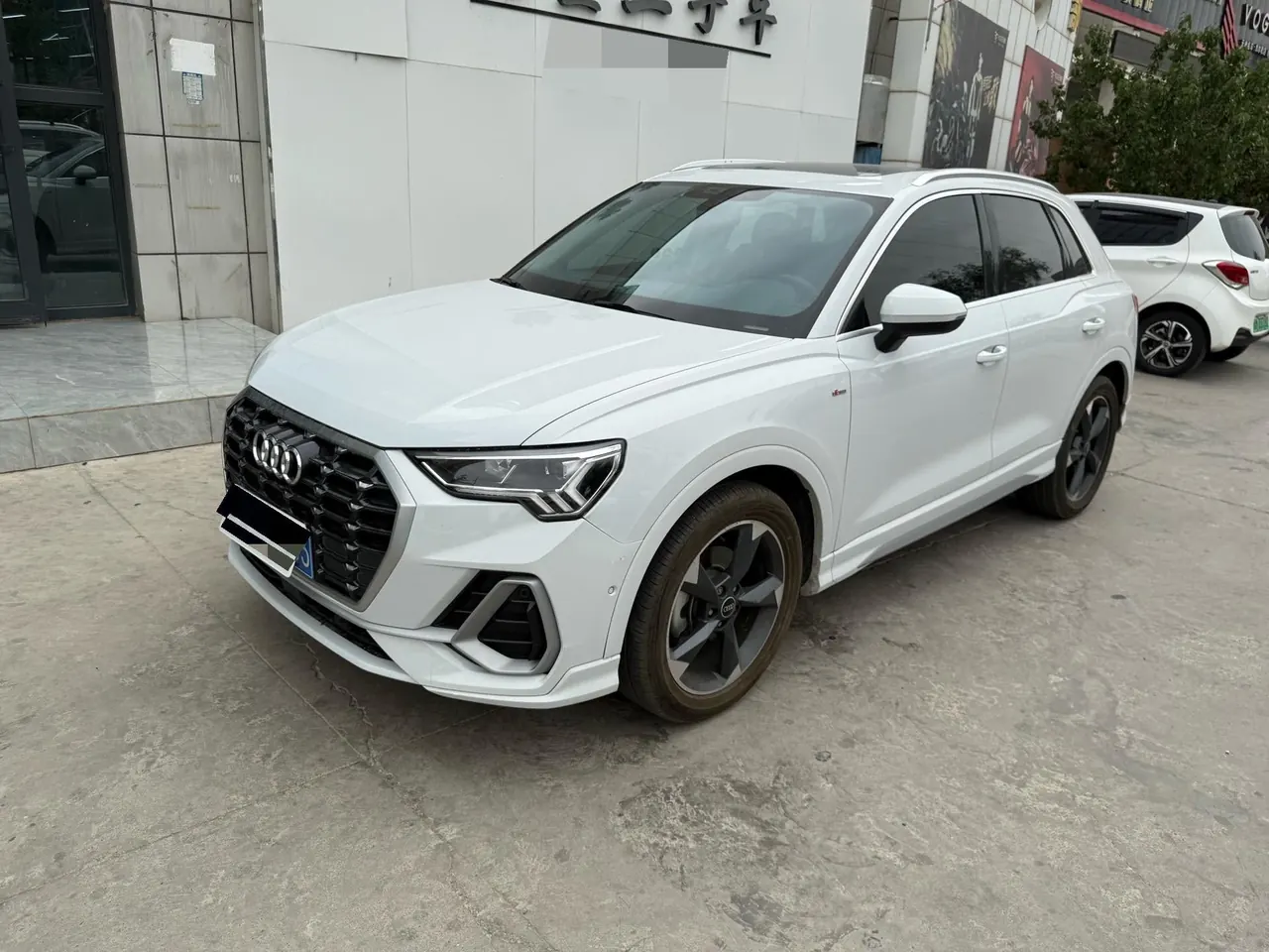 Audi 2022 Q3 1.4TFSI 35TFSI Fashion Dynamic Automatic - View 1