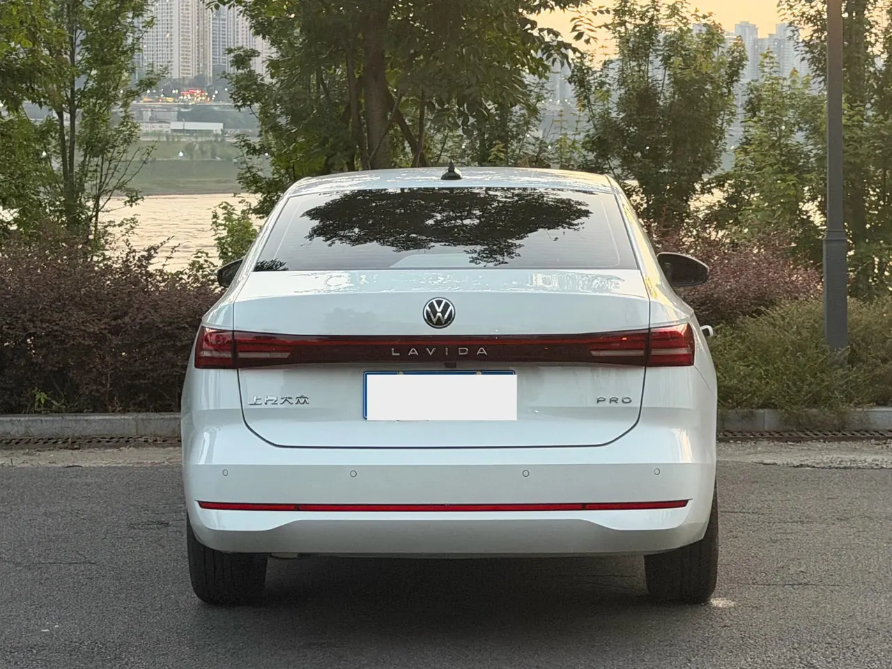 Volkswagen 2026 Lavida Pro 1.5 6 Million Edition Automatic Gear 8