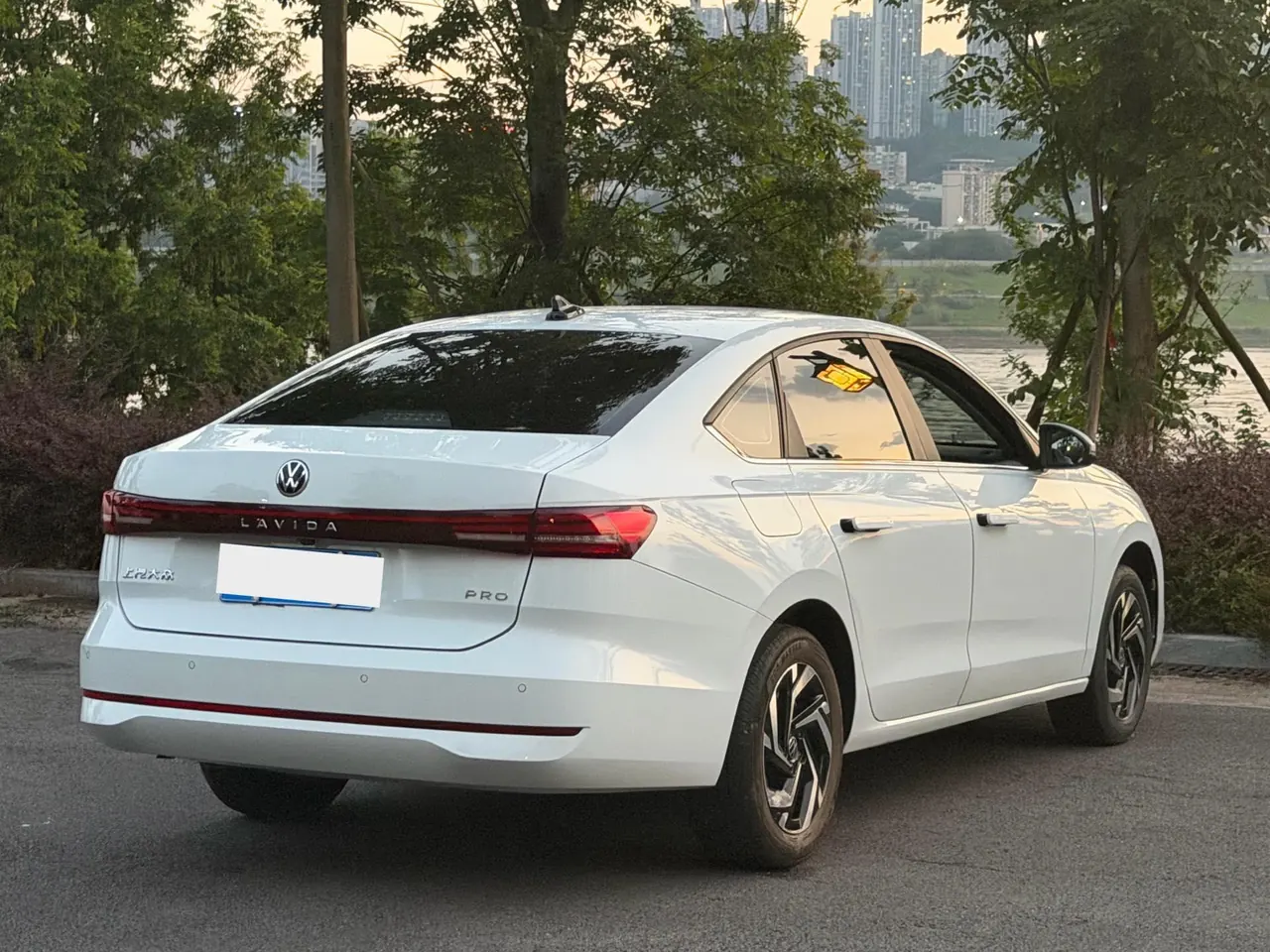 Volkswagen 2026 Lavida Pro 1.5 6 Million Edition Automatic Gear 9