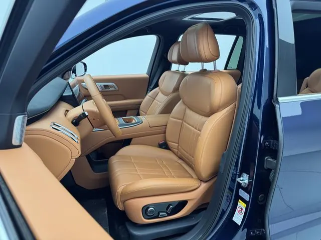 ChangAn Deepal 2025 S09 four-wheel drive Ultra high-fixed automatic gear 5