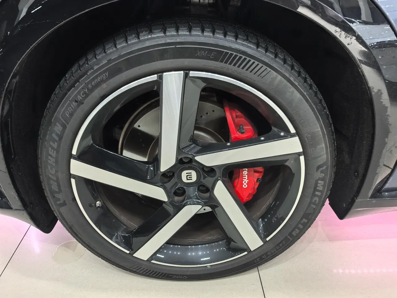 MI 2025 YU7 Long Endurance High Performance Four-wheel Drive Max Edition Automatic Gear 5