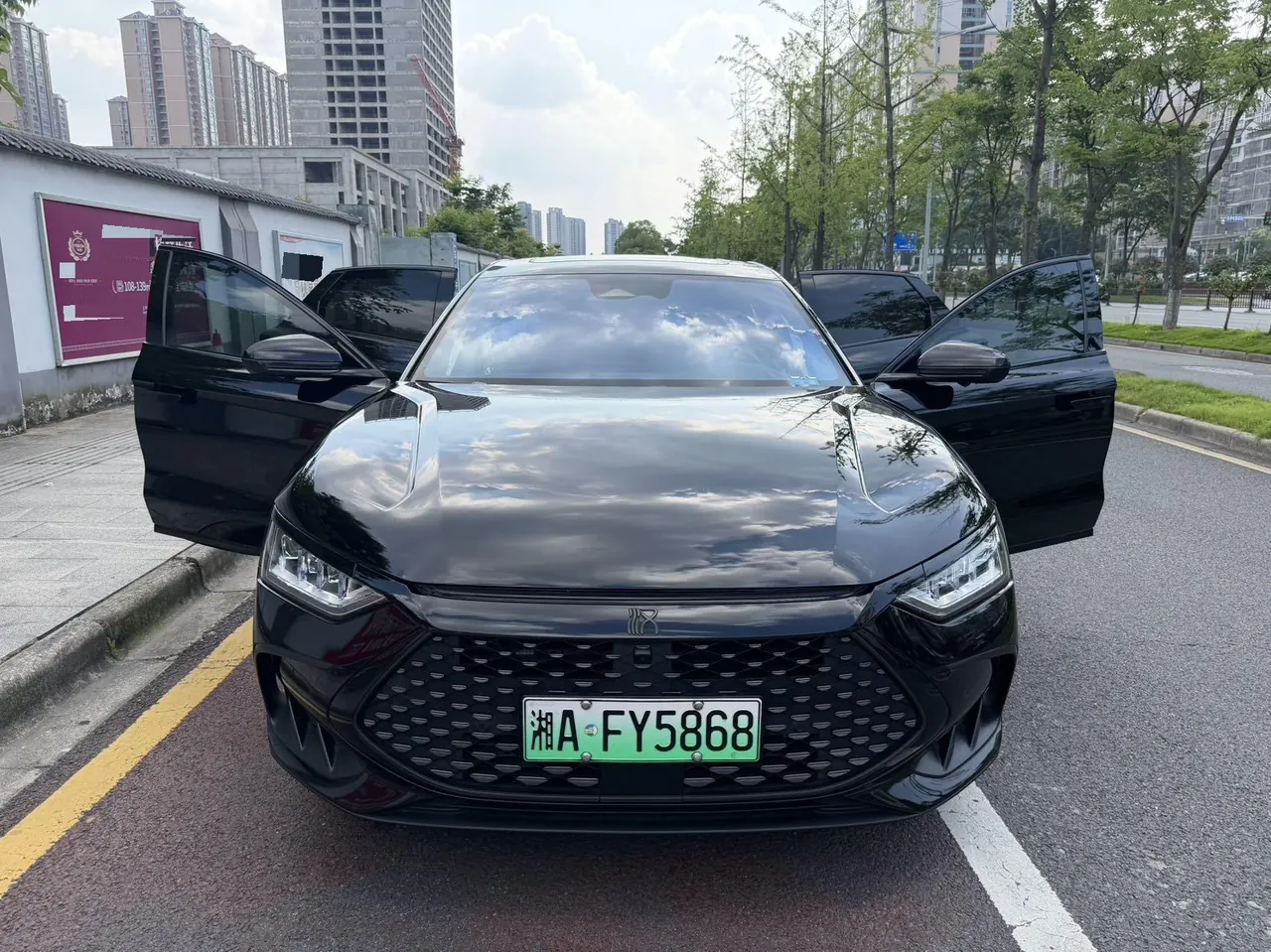 BYD 2023 Han DM-p 1.5T stepless ares version automatic gear 2