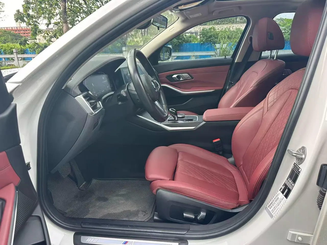 BMW 3 Series 2022 325i 2.0T M Sports Suit (Modified) Automatic Gear 4