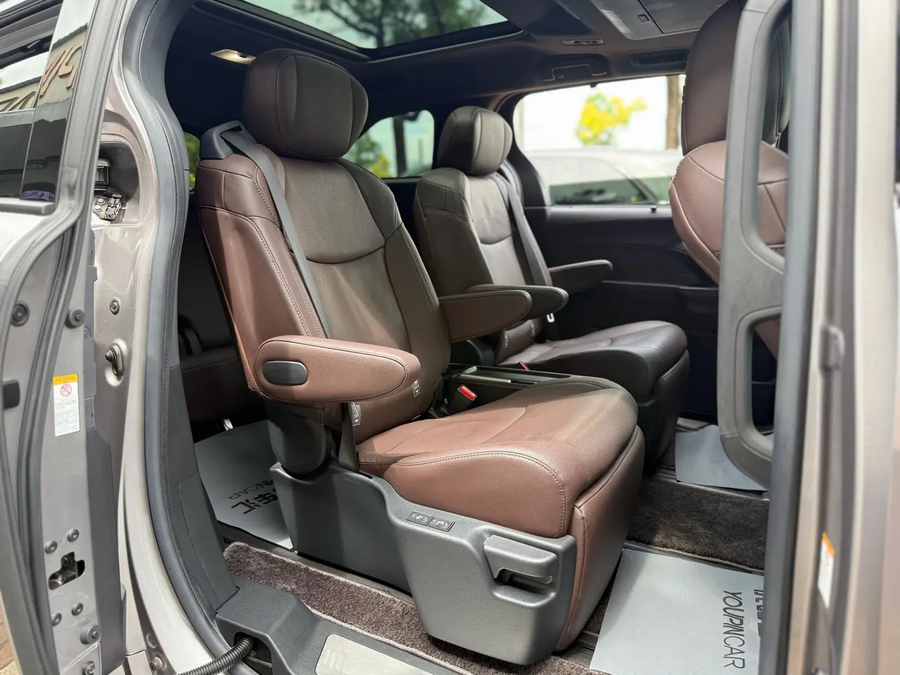Toyota 2021 Sana 2.5 Stepless Platinum Edition Automatic Transmission 23
