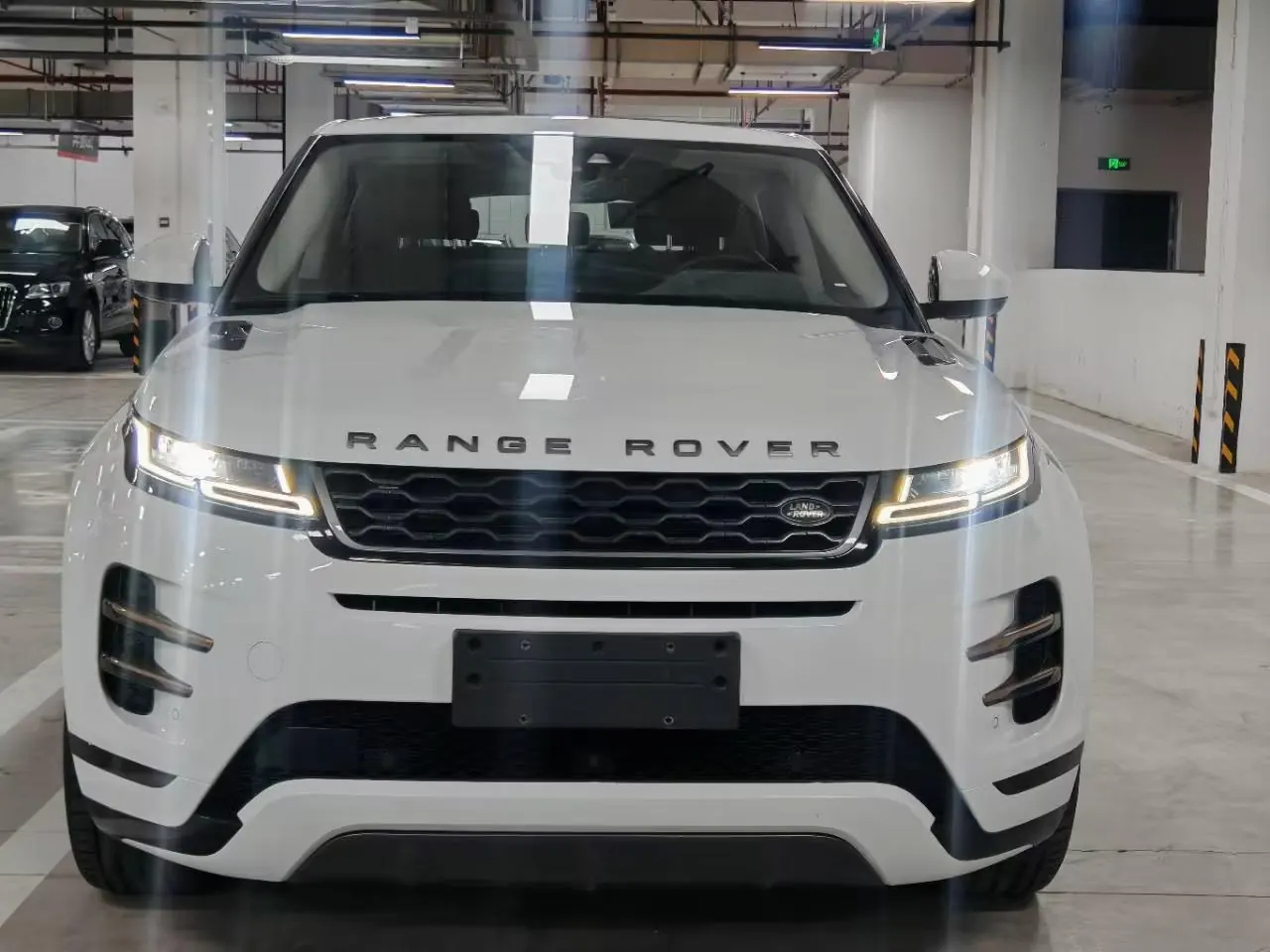 Land Rover 2020 Range Rover Aurora 48V 2.0T 249PS R-DYNAMIC SE Sports Technology Edition Automatic Gear 2