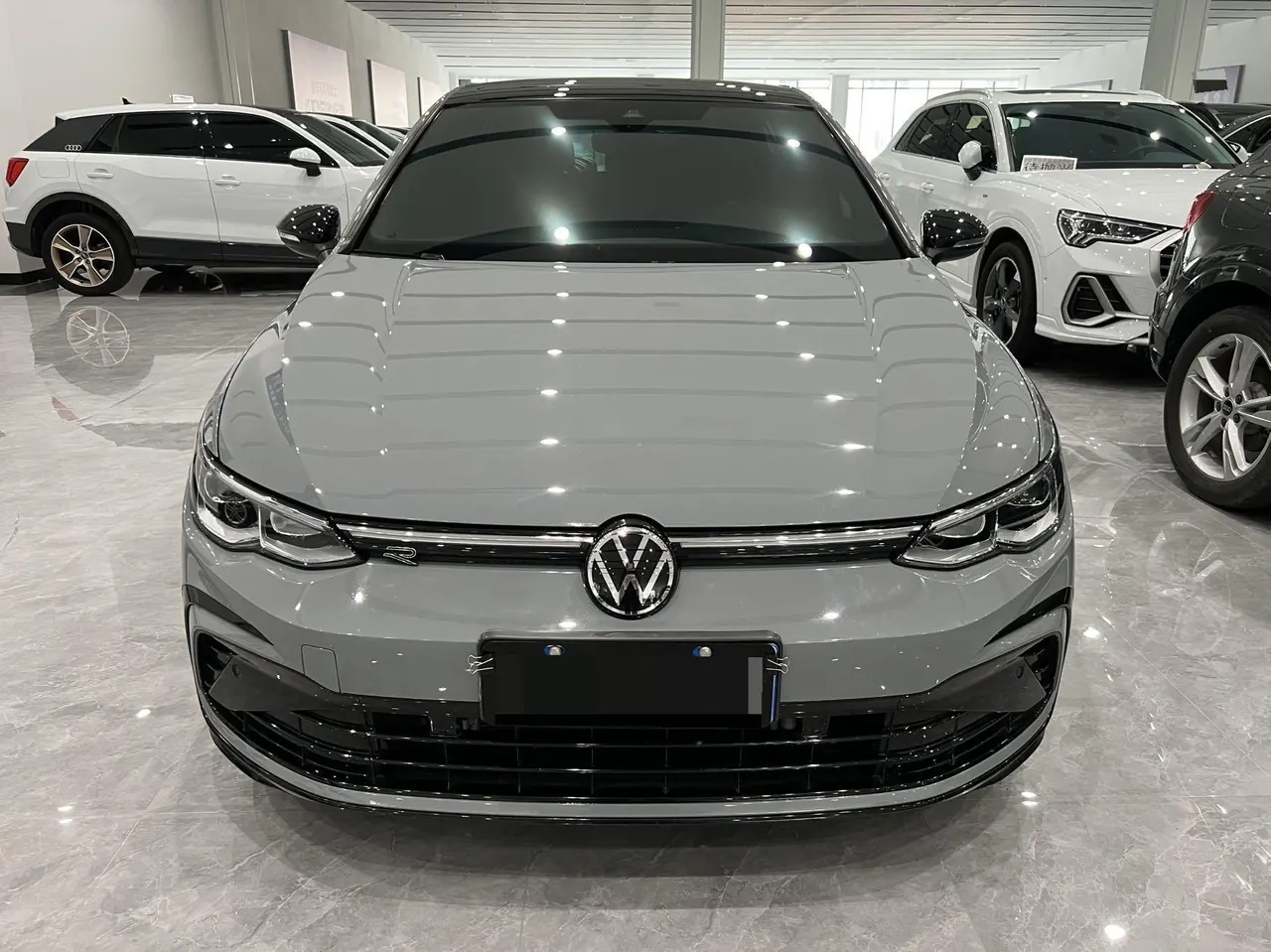 Volkswagen 2021 Golf 8 R-Line 1.4TSI 280TSI Automatic 2