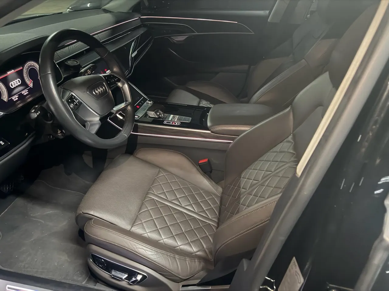 Audi A8L (Imported) 2021 A8L 48V 3.0TFSI 50TFSI Quattro Comfort Automatic 3