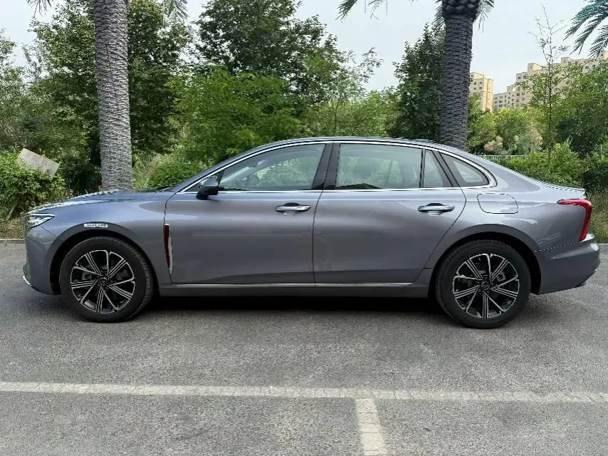 HongQi 2025 H5 PHEV 1.5T 170 Super Hybrid Automatic Gear 4