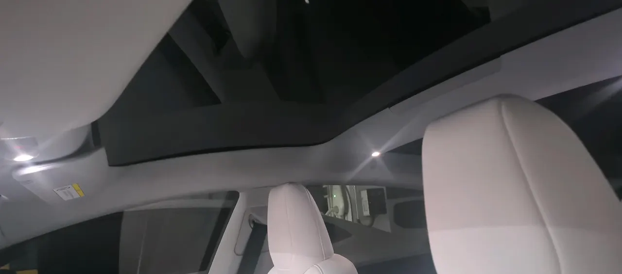 Tesla 2023 Model 3 Rejuvenation Edition Rear Wheel Drive Automatic Transmission 6