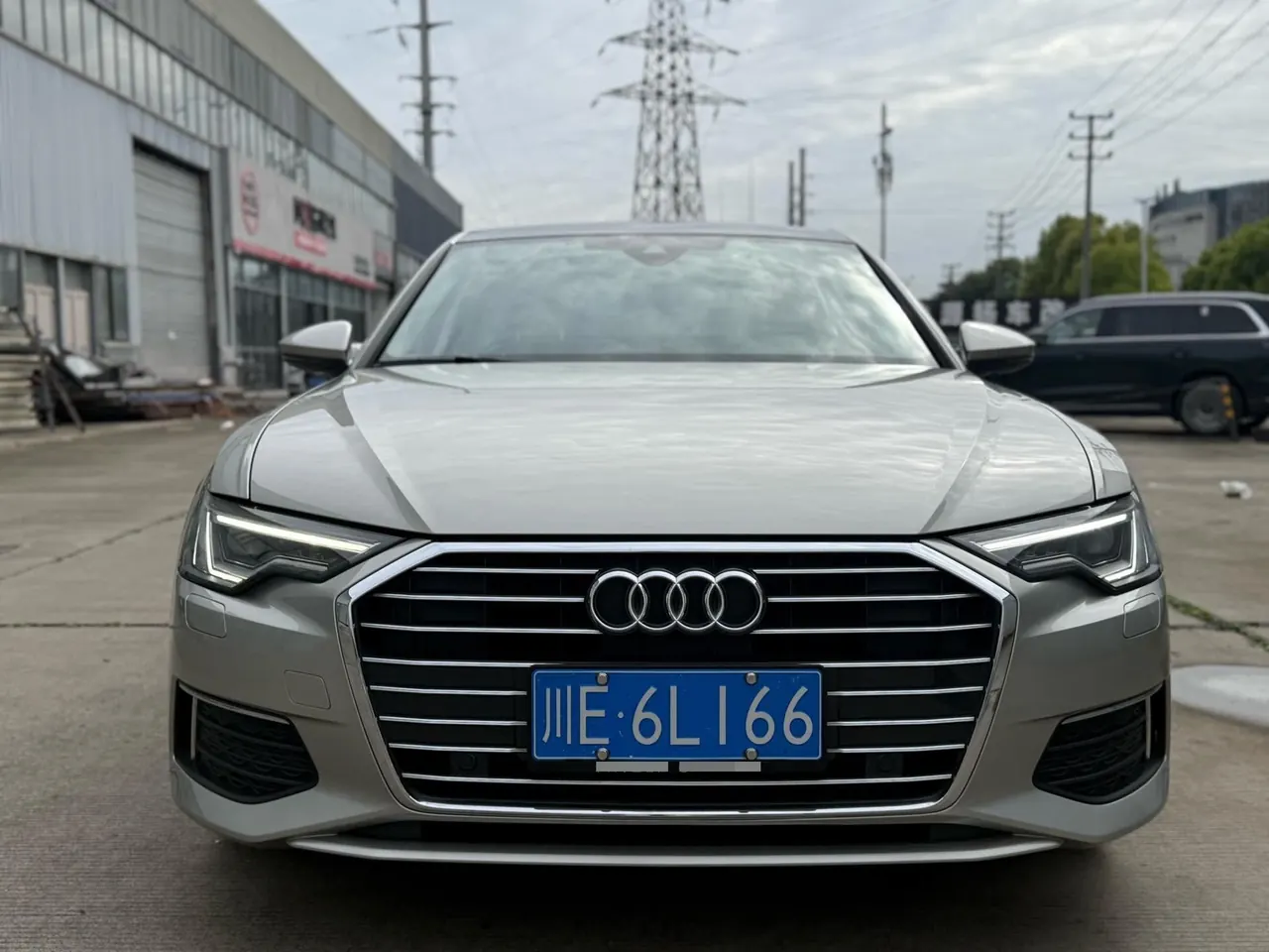 Audi 2022 A6L 2.0TFSI 45TFSI Zhenzhiya Automatic Gear 4