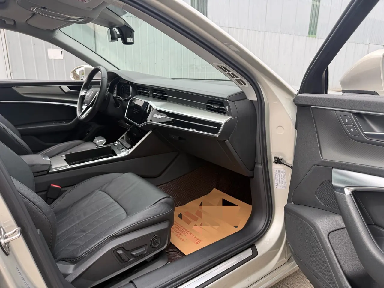 Audi 2022 A6L 2.0TFSI 45TFSI Zhenzhiya Automatic Gear 8