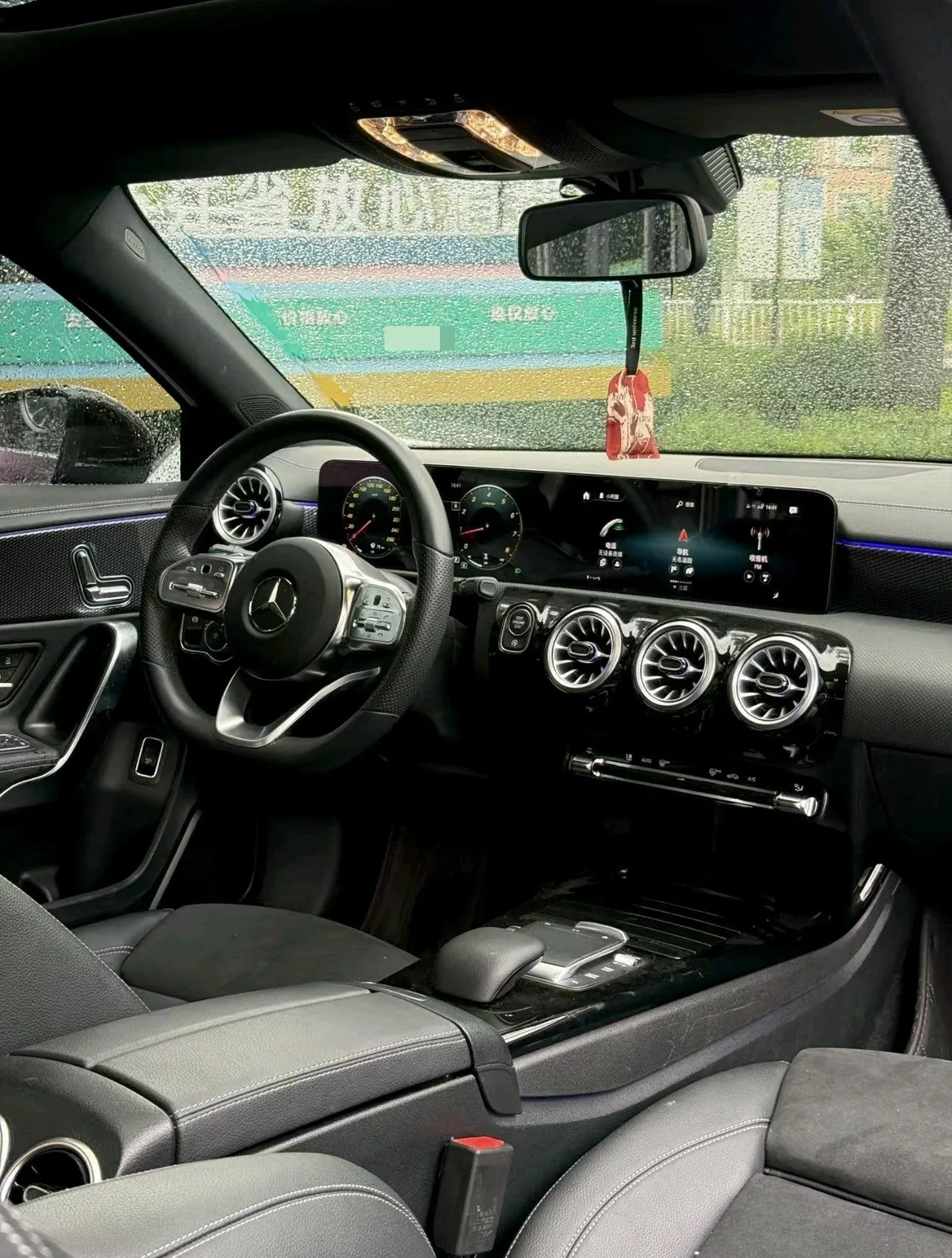 Mercedes Benz Class A 2022 A 200 L 1.3T Fashion Automatic Gear 2