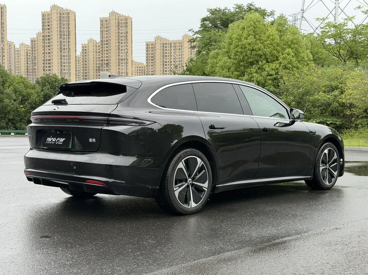 NIO 2025 ET5T 75kWh Touring automatic 6