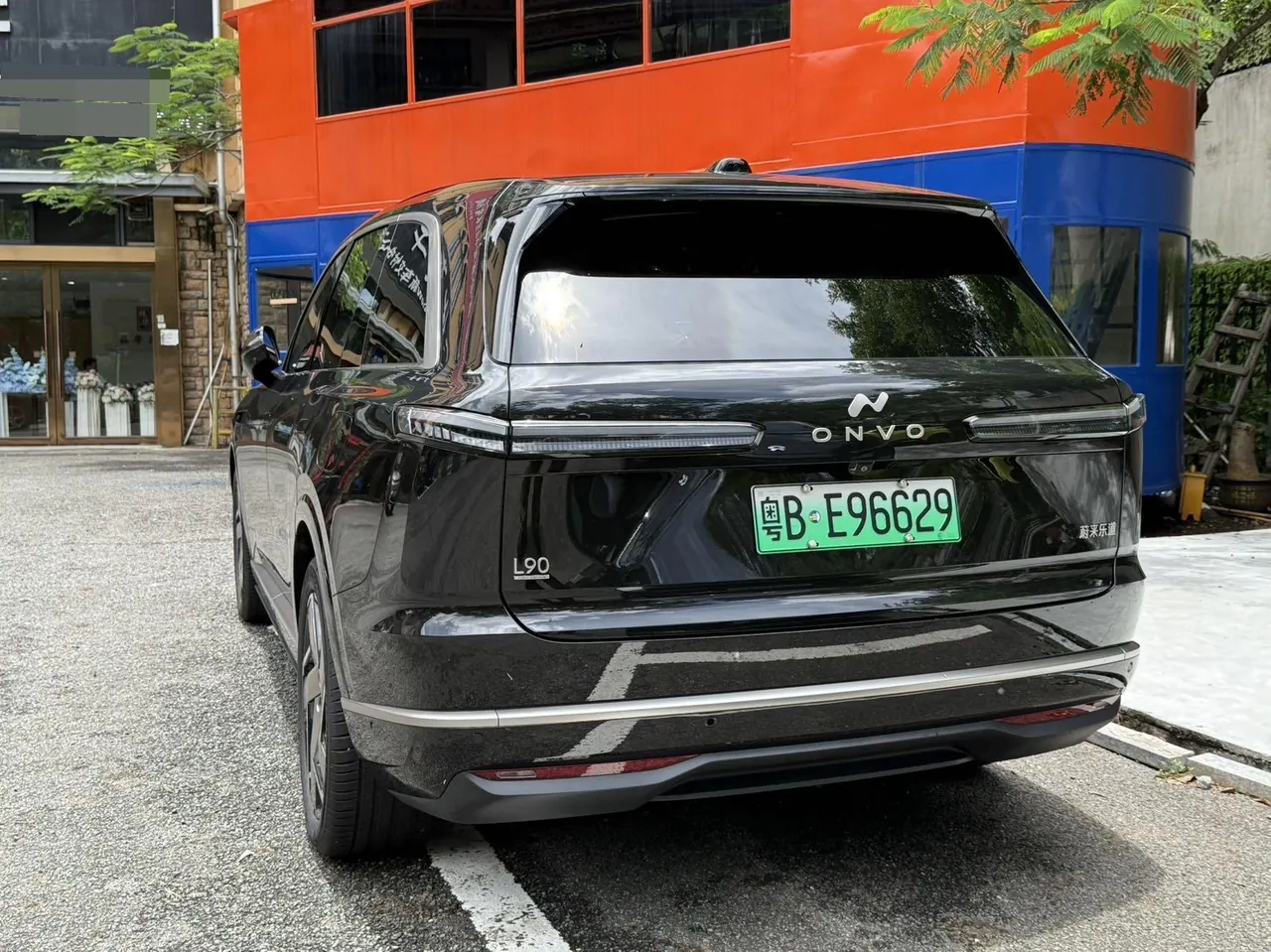 ONVO 2025 L90 Max six-seat automatic gear 4