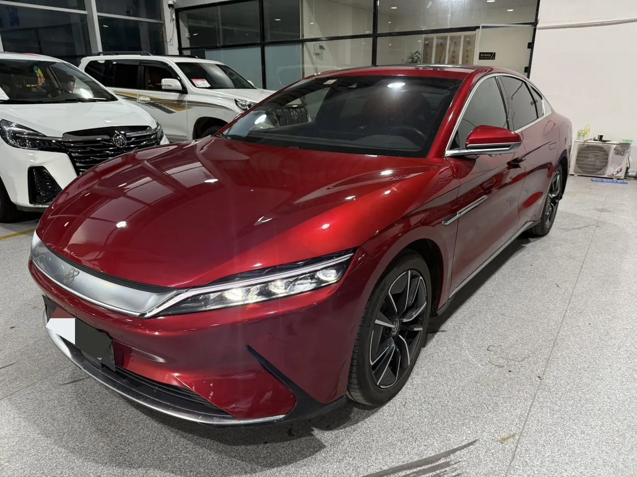 BYD 2020 Han four-wheel drive high-performance flagship automatic gear - View 1
