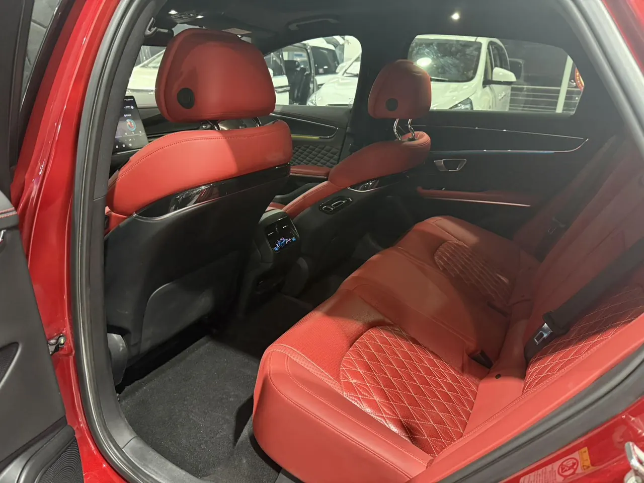 BYD 2020 Han four-wheel drive high-performance flagship automatic gear 7