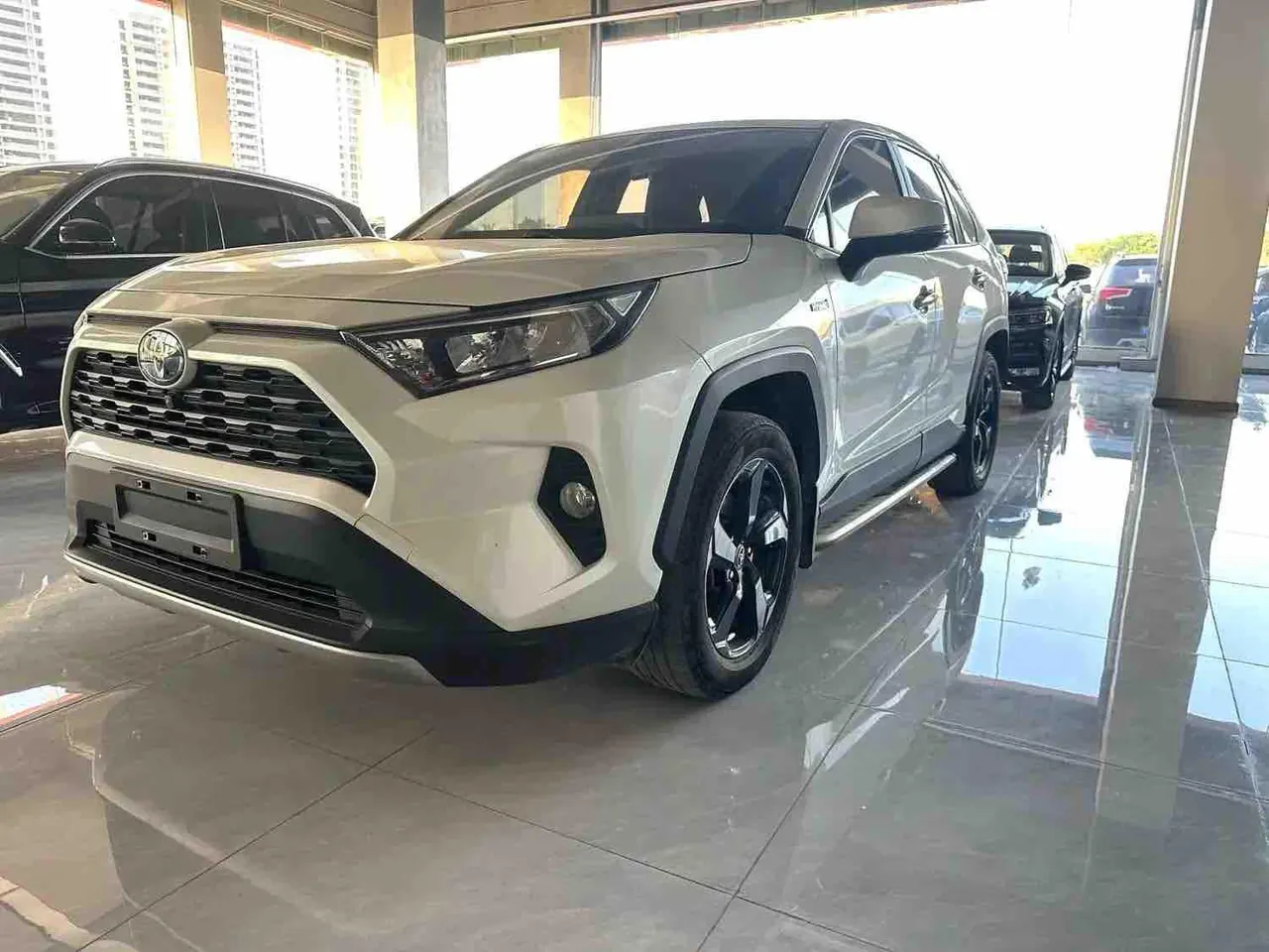 Toyota 2020 RAV4 Rongfang Double Engine 2.5 Stepless Four-wheel Drive Elite PLUS Automatic Gear - View 1